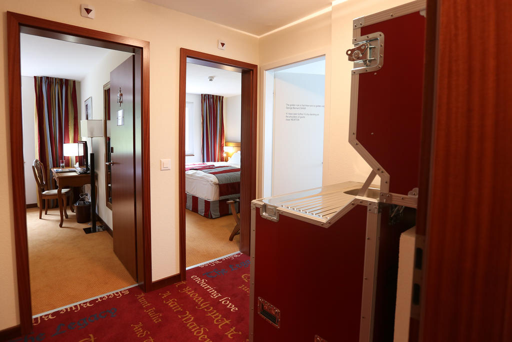 Hotel Des Inventions Ecublens  Bilik gambar