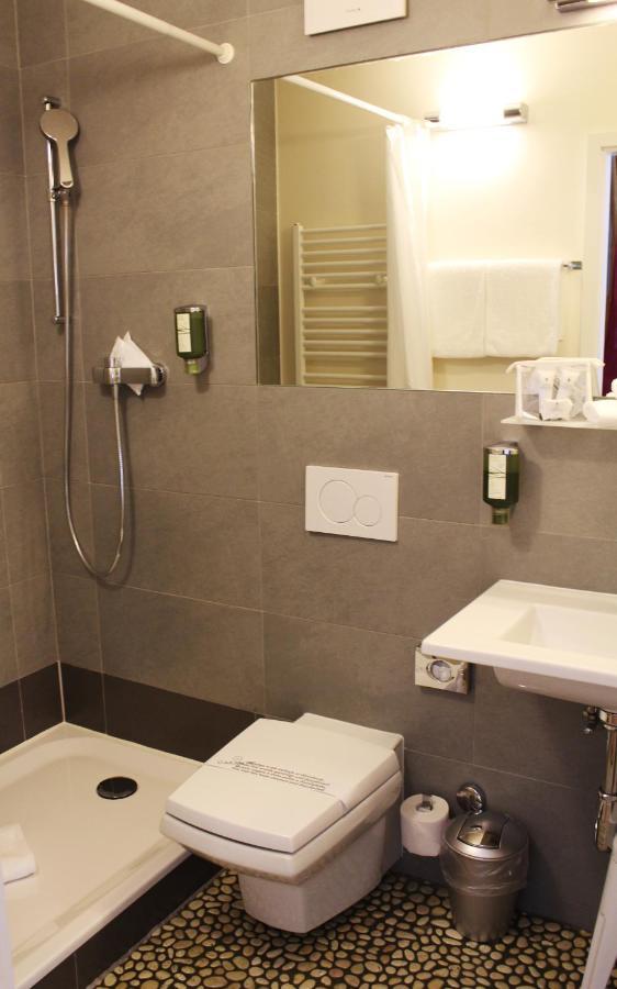 Hotel Des Inventions Ecublens  Luaran gambar